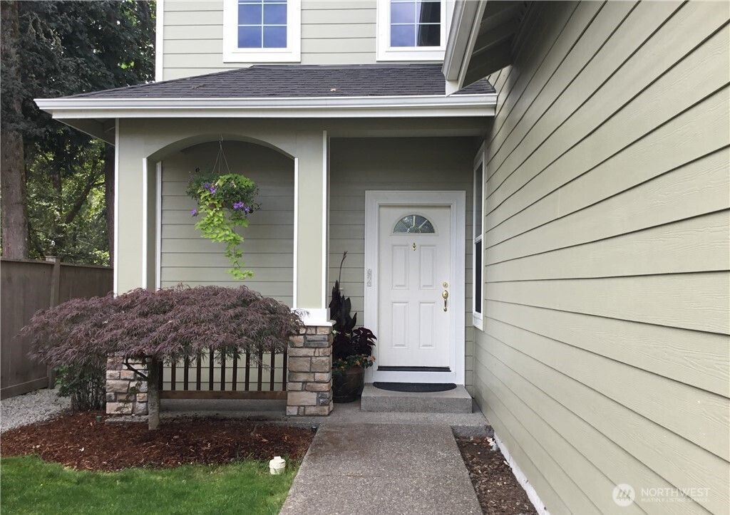 Photo of 9170 Eagle Point Loop Road SW, Lakewood, WA 98498 (MLS # 2467162)