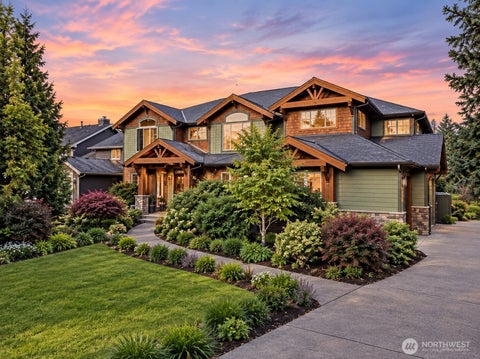 Photo of 6402 Fairway Place SE, Snoqualmie, WA 98065 (MLS # 2537224)