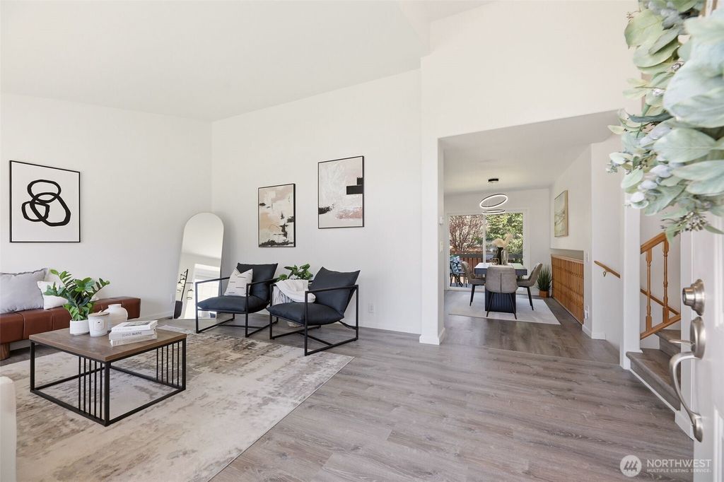 Photo of 13718 36th Place W, Lynnwood, WA 98087 (MLS # 2497874)