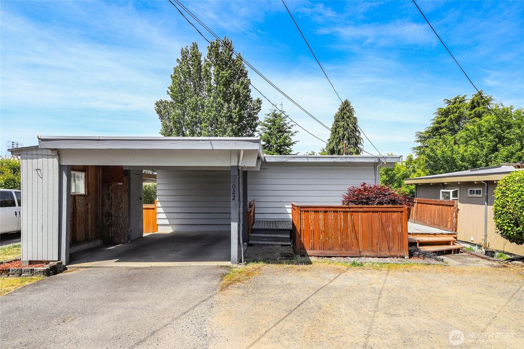 Photo of 3022 47th Avenue SW, Seattle, WA 98116 (MLS # 2389193)