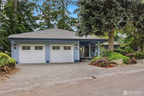 Photo of 5005 136th Place SE, Bellevue, WA 98006 (MLS # 2502521)