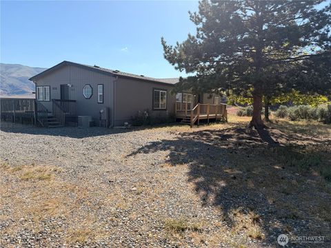 Photo of 612 Orchard Drive SW, Mattawa, WA 99349 (MLS # 2515869)