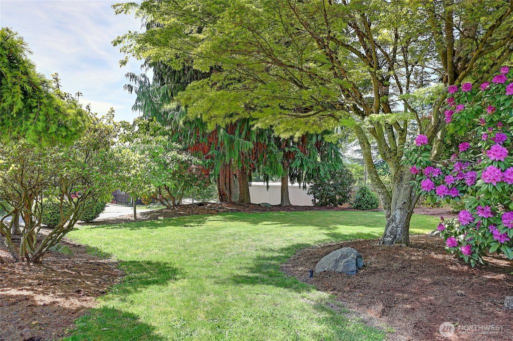 Photo of 27614 84th Drive NW, Stanwood, WA 98292 (MLS # 2518440)