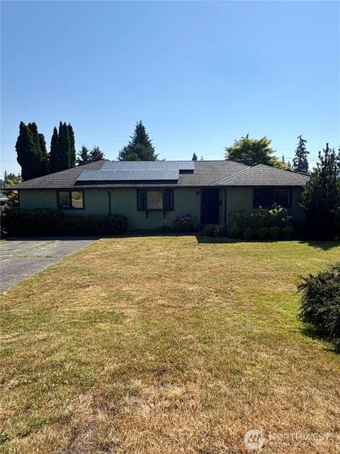 Photo of 615 Colby Avenue, Everett, WA 98201 (MLS # 2560979)