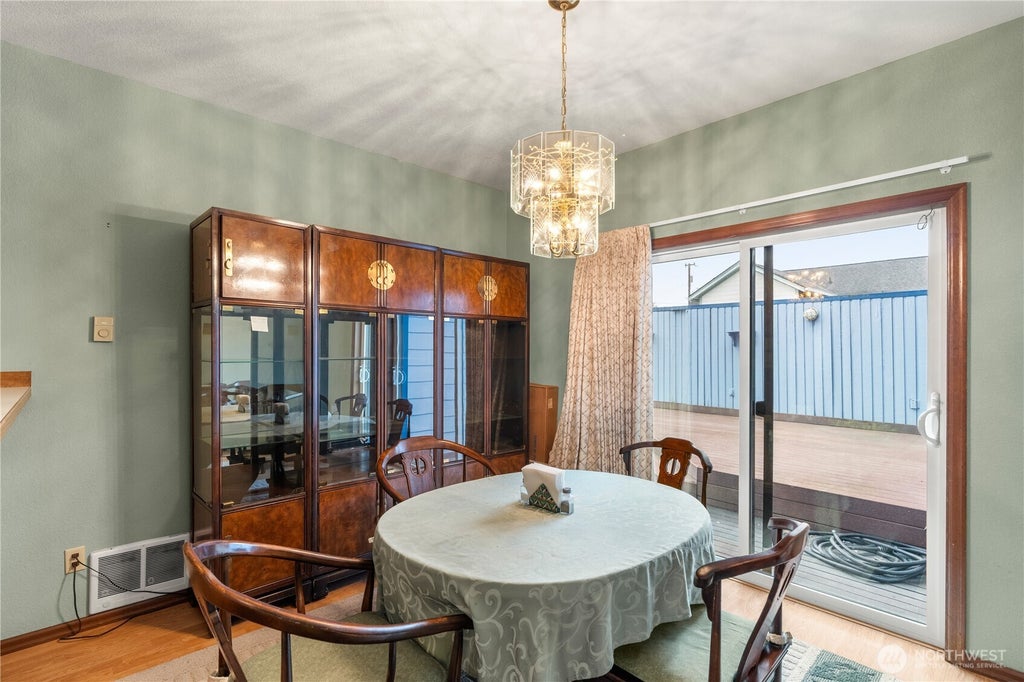 Photo of 509 H Street, Cosmopolis, WA 98537 (MLS # 2585138)