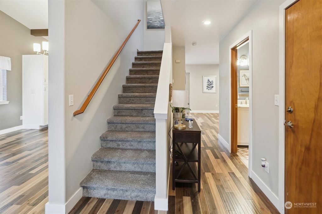 Photo of 17046 158th Place SE, Monroe, WA 98272 (MLS # 2183871)