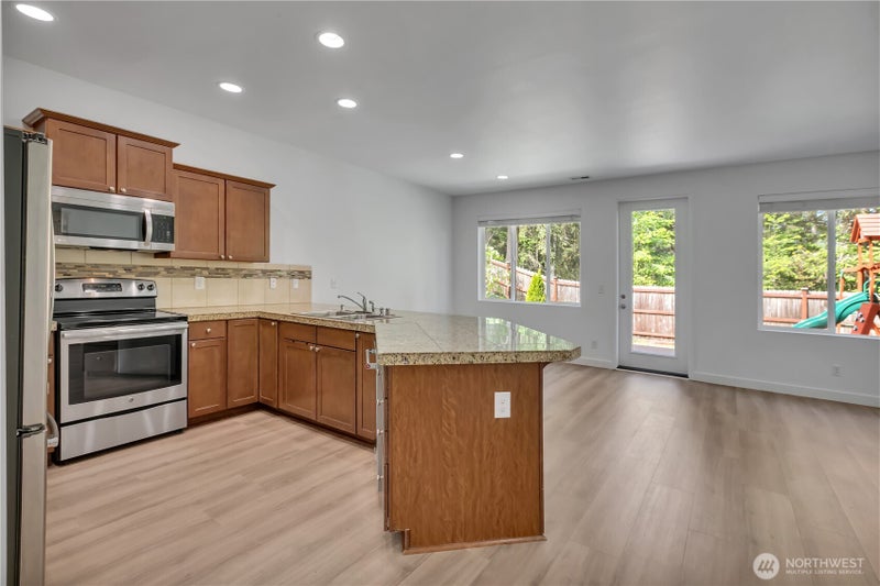 2106 E 45th Court