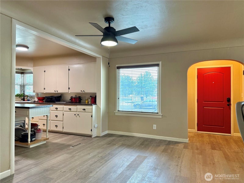 210 W 4th Avenue