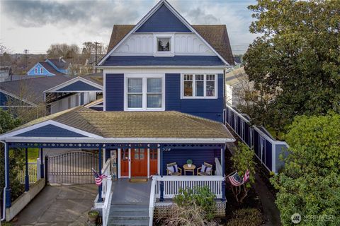 Photo of 615 N Pearl Street, Centralia, WA 98531 (MLS # 2461214)