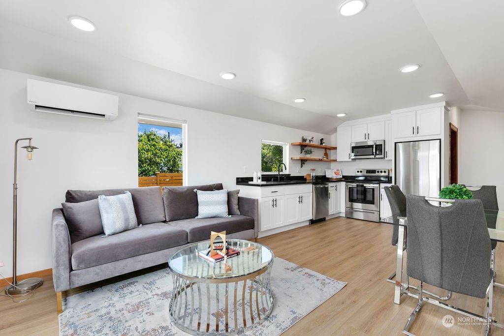 Photo of 2005 S Stevens Street, Seattle, WA 98144 (MLS # 2074425)