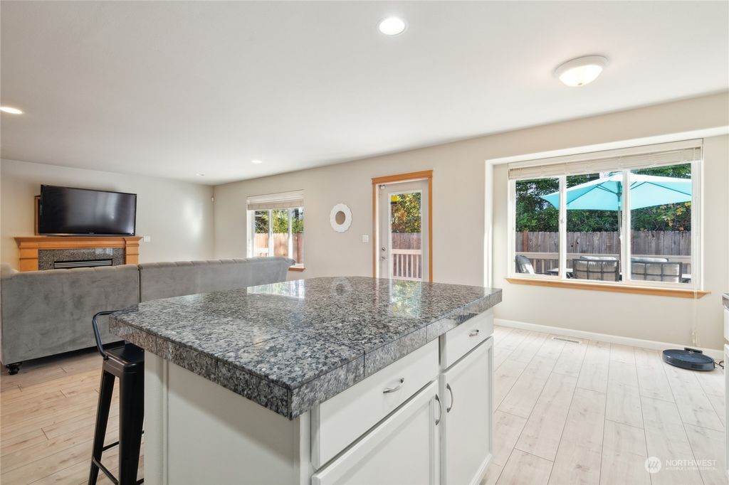 listing image 9363604639669763511