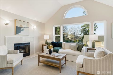 Photo of 467 Newton Street #405, Seattle, WA 98109 (MLS # 2469559)