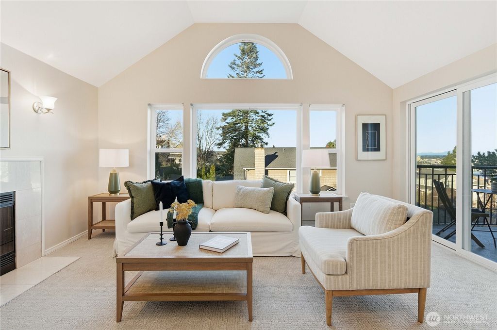 Photo of 467 Newton Street #405, Seattle, WA 98109 (MLS # 2469559)