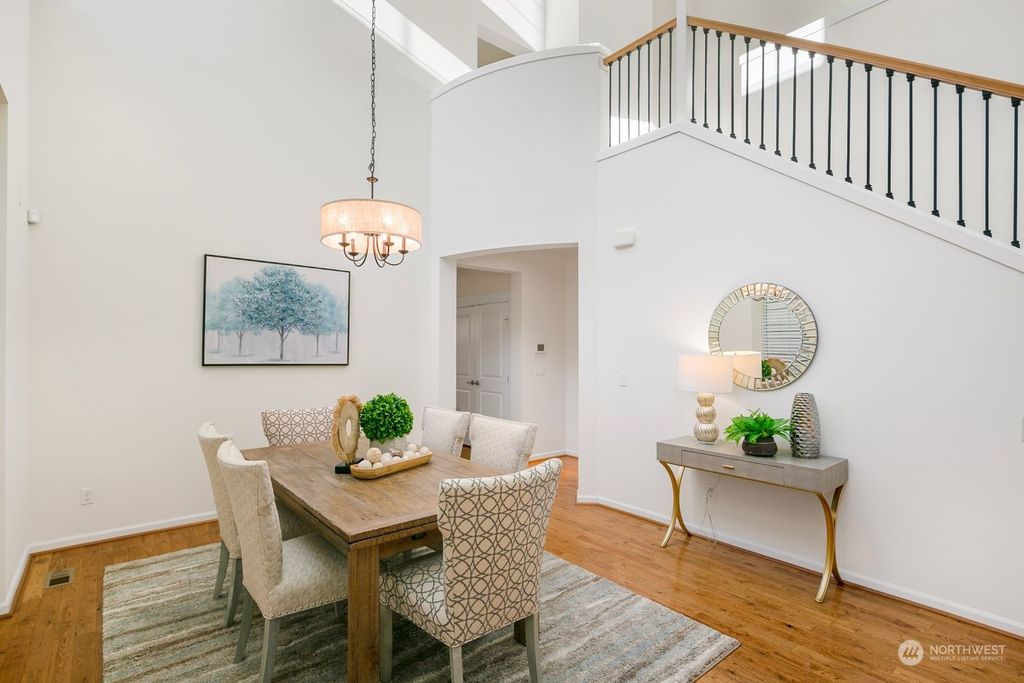 Photo of 17014 NE 118th Way, Redmond, WA 98052 (MLS # 2056056)