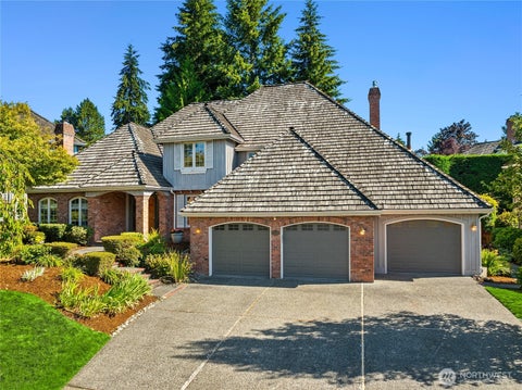 Photo of 22525 SE 46th Place, Sammamish, WA 98075 (MLS # 2555907)