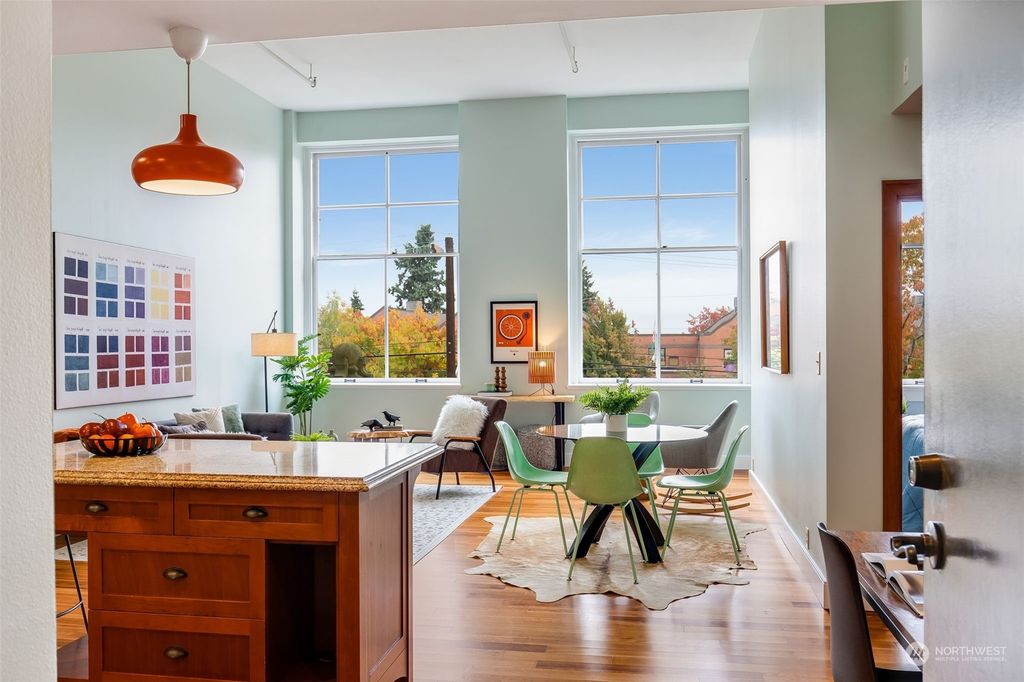 Photo of 201 Galer Street #410, Seattle, WA 98109 (MLS # 2178963)