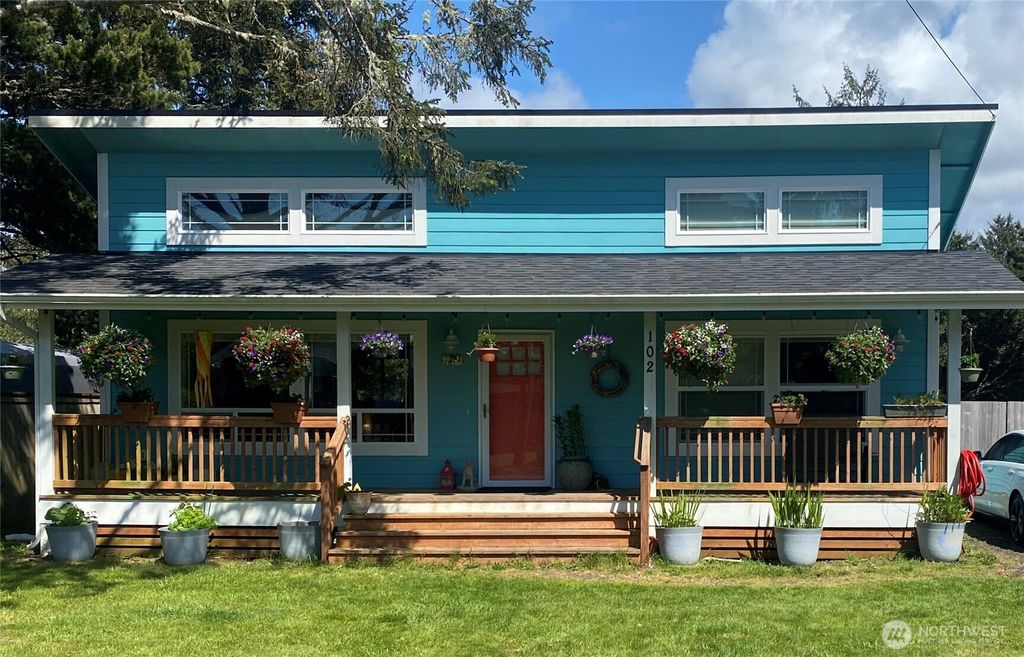 Photo of 102 N Oar Loop NW, Ocean Shores, WA 98569 (MLS # 2460005)