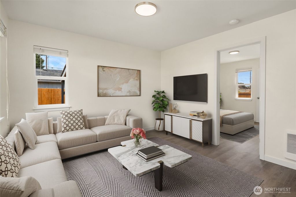 Photo of 420 107th Place SW #1, Everett, WA 98204 (MLS # 2498013)