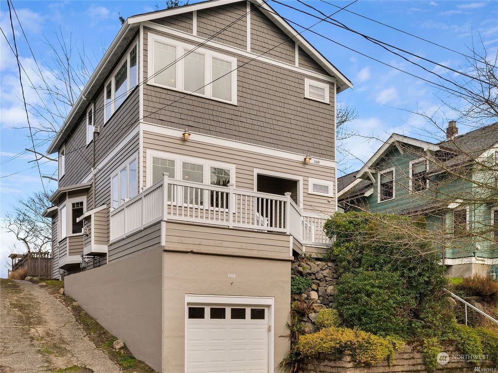 Photo of 1108 W Blaine Street, Seattle, WA 98119 (MLS # 2062942)