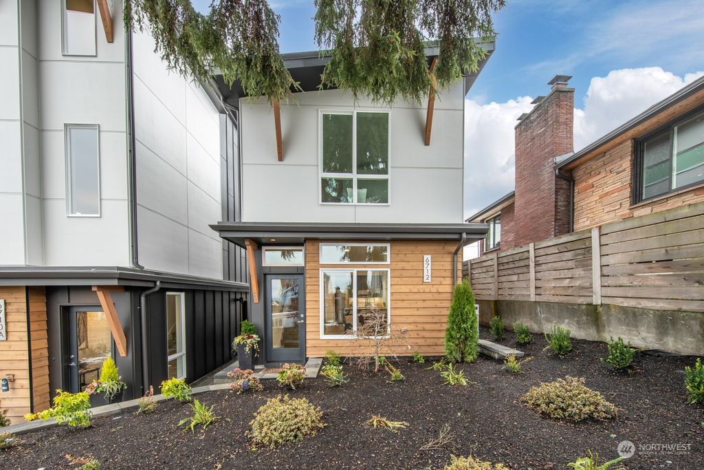 Photo of 6712 36th Avenue SW, Seattle, WA 98126 (MLS # 2021367)