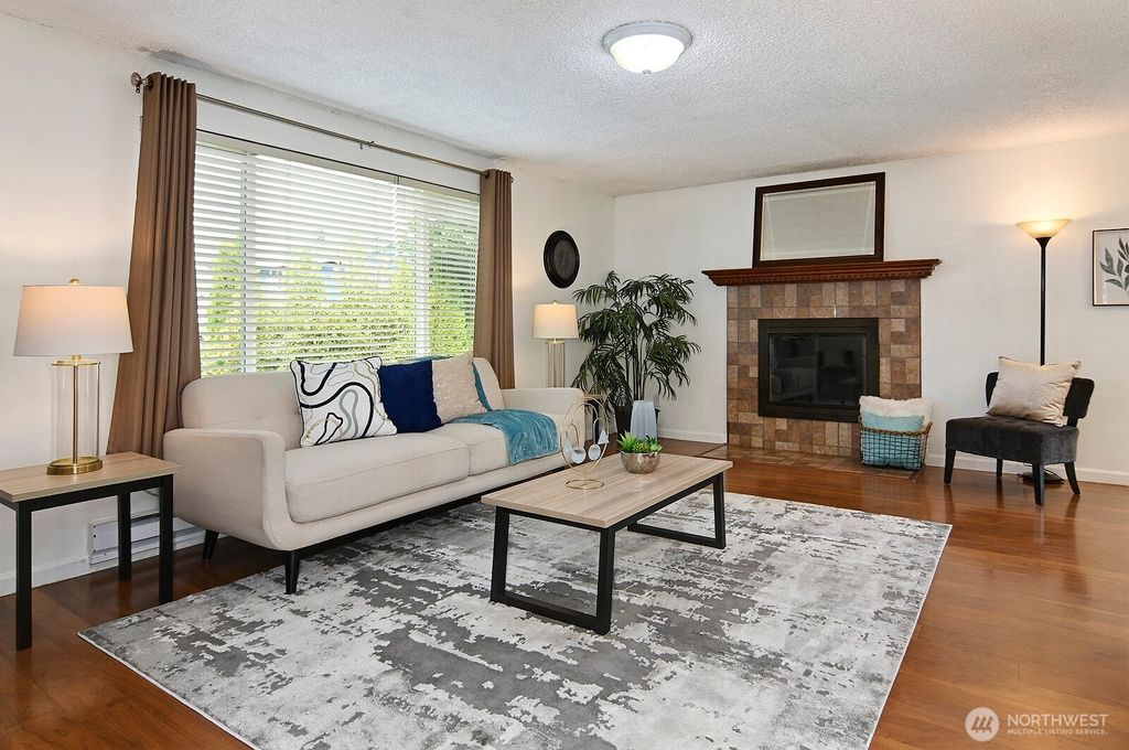 Photo of 11420 SE 225th Street, Kent, WA 98031 (MLS # 2439106)