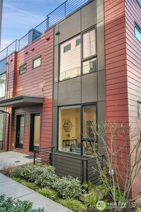 710 11th Avenue E Unit D, Seattle, WA 98102 - MLS#: 2340101