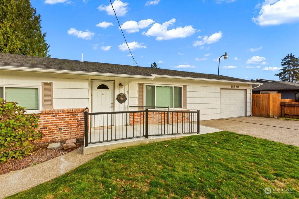 Photo of 16820 124th Ave SE, Renton, WA 98058 (MLS # 2309157)