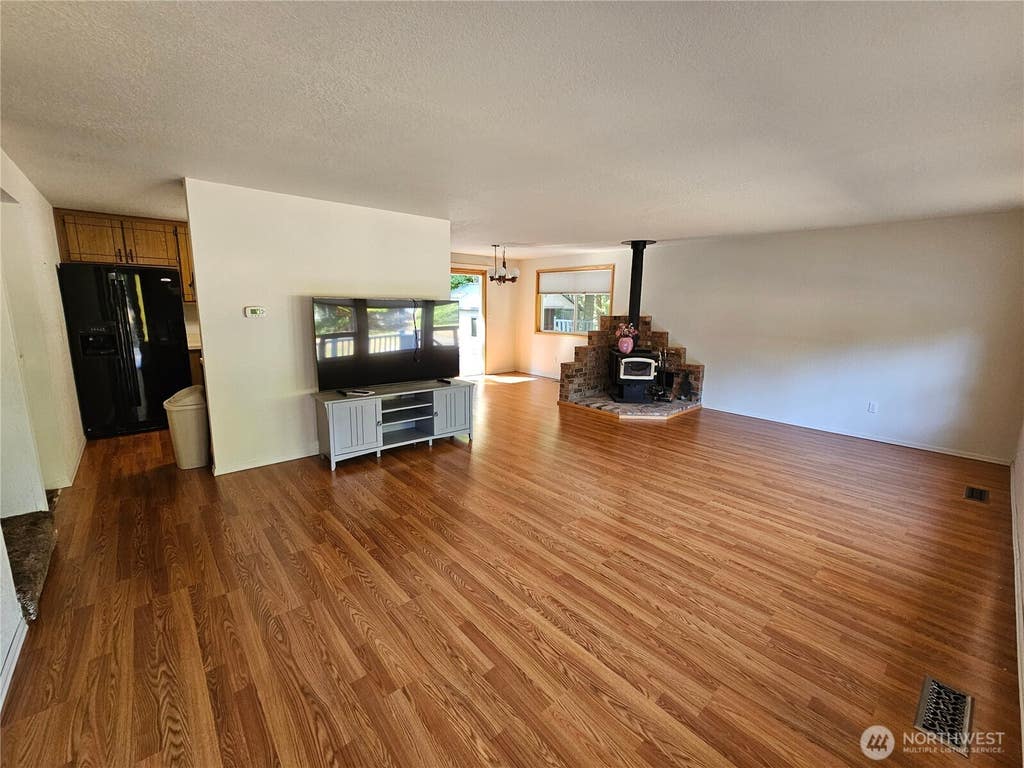 Photo of 3883 Cindy Lane, Bellingham, WA 98226 (MLS # 2562505)