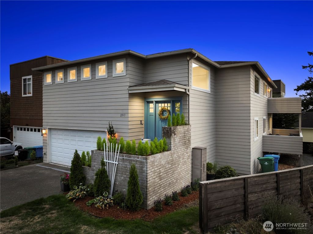 Photo of 2343 NW 196th Street, Shoreline, WA 98177 (MLS # 2439015)