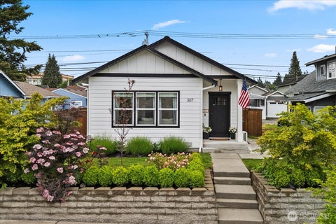 Photo of 307 N Dunham Avenue, Arlington, WA 98223 (MLS # 2535583)