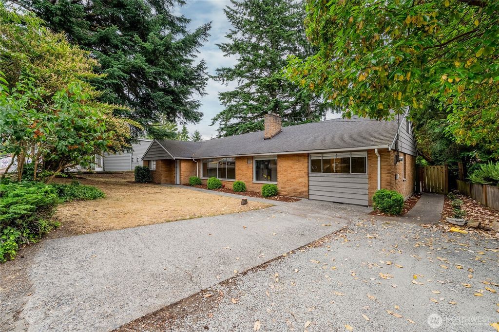 Photo of 20318 19th Avenue NE, Shoreline, WA 98155 (MLS # 2422925)