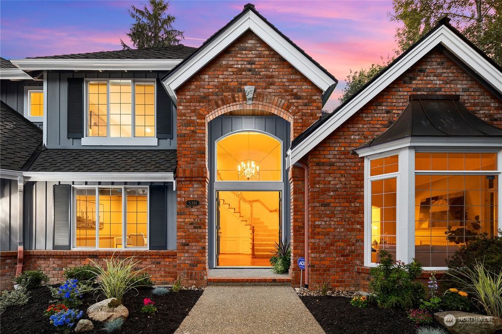 Photo of 5381 242nd Place NE, Redmond, WA 98053 (MLS # 2133726)