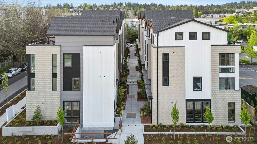 Photo of 110 C 2nd Street S, Kirkland, WA 98033 (MLS # 2439669)