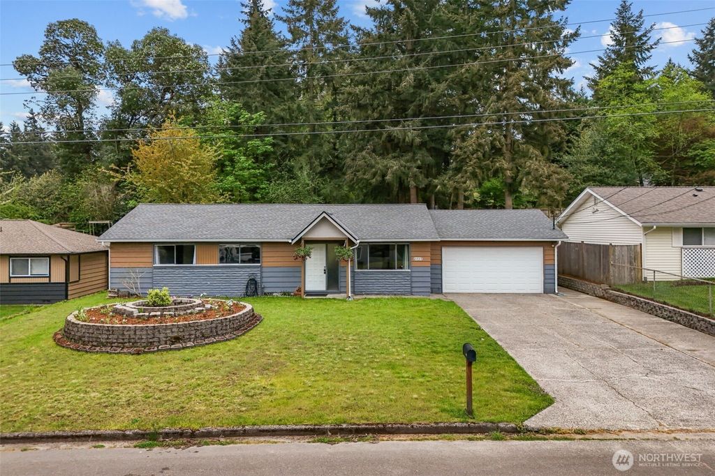 Photo of 2335 SW 342nd Street, Federal Way, WA 98023 (MLS # 2515490)