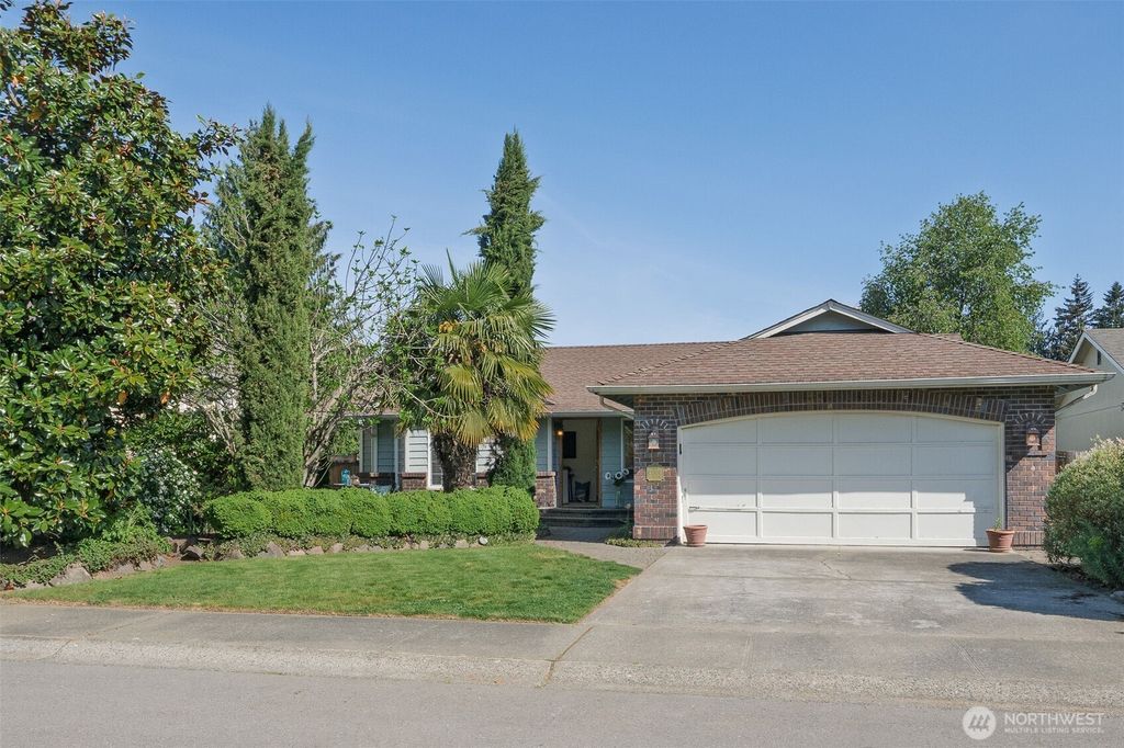 Photo of 21804 SE 238th Street, Maple Valley, WA 98038 (MLS # 2519163)