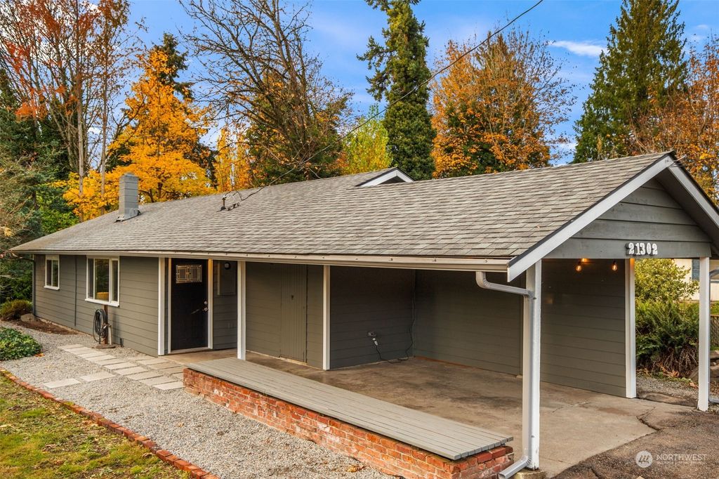Photo of 21302 59th Pl W Pl, Mountlake Terrace, WA 98043 (MLS # 2309152)