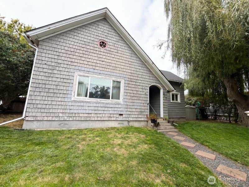 217 E Richmond Ave