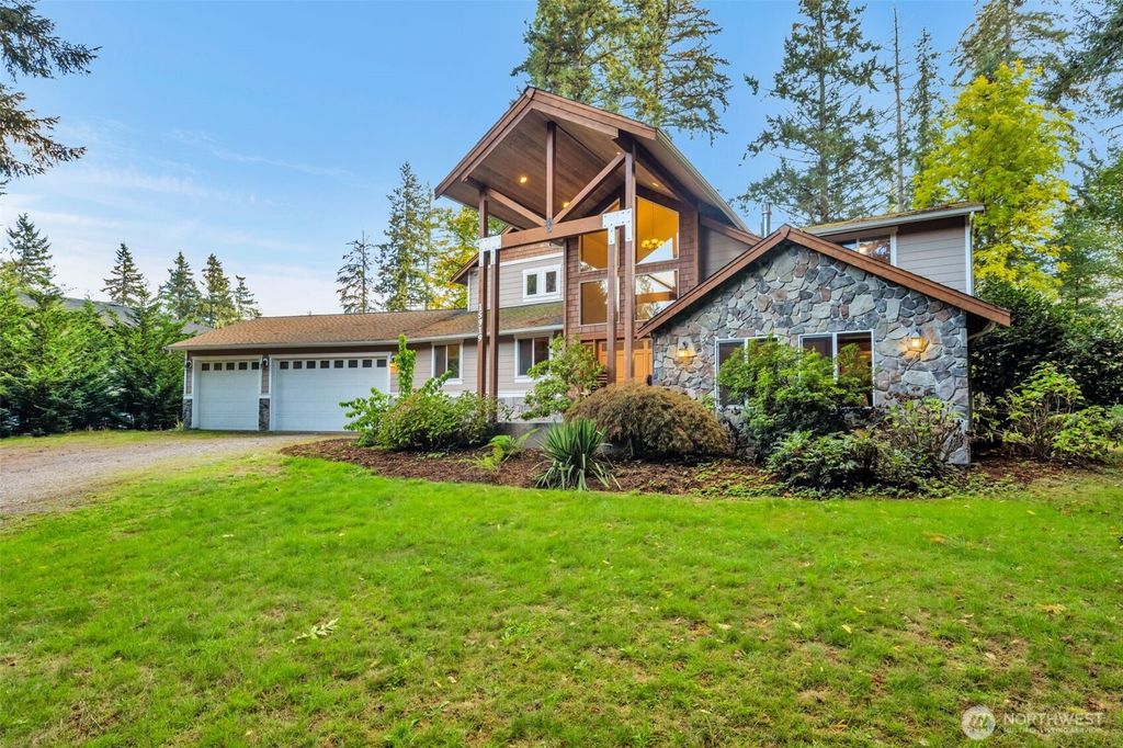 Photo of 15919 NE 191st Street, Woodinville, WA 98072 (MLS # 2447287)