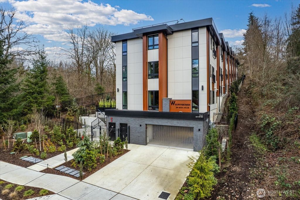 Photo of 278 118th Avenue SE, Bellevue, WA 98005 (MLS # 2474875)