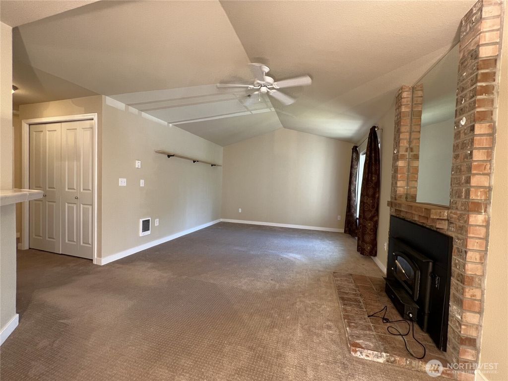 Photo of 11527 HWY99 #D 303, Everett, WA 98204 (MLS # 2520889)