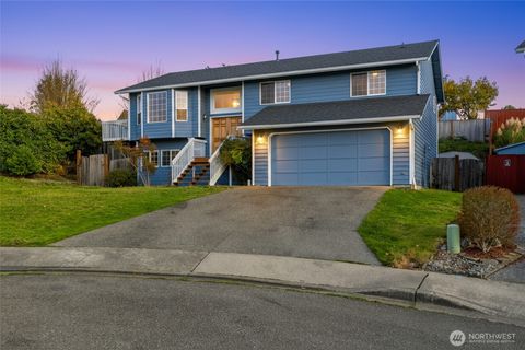 Photo of 7634 70th Place NE, Marysville, WA 98270 (MLS # 2453209)