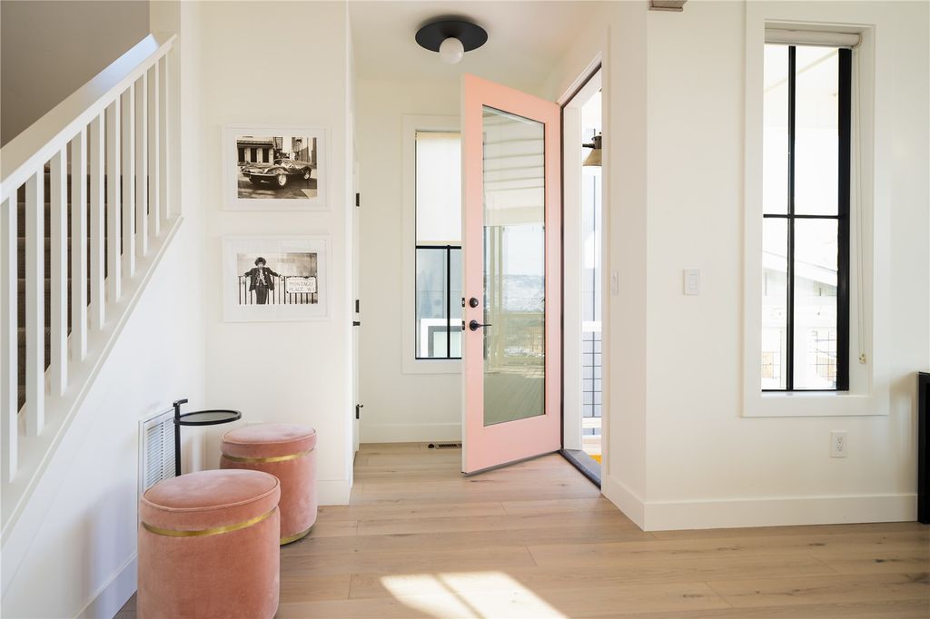 Photo of 163 Bobcat Lane, Chelan, WA 98816 (MLS # 2510089)