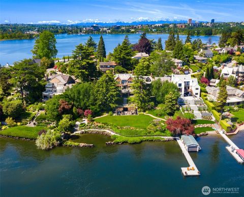 Photo of 3038 E Laurelhurst Drive NE, Seattle, WA 98105 (MLS # 2418470)