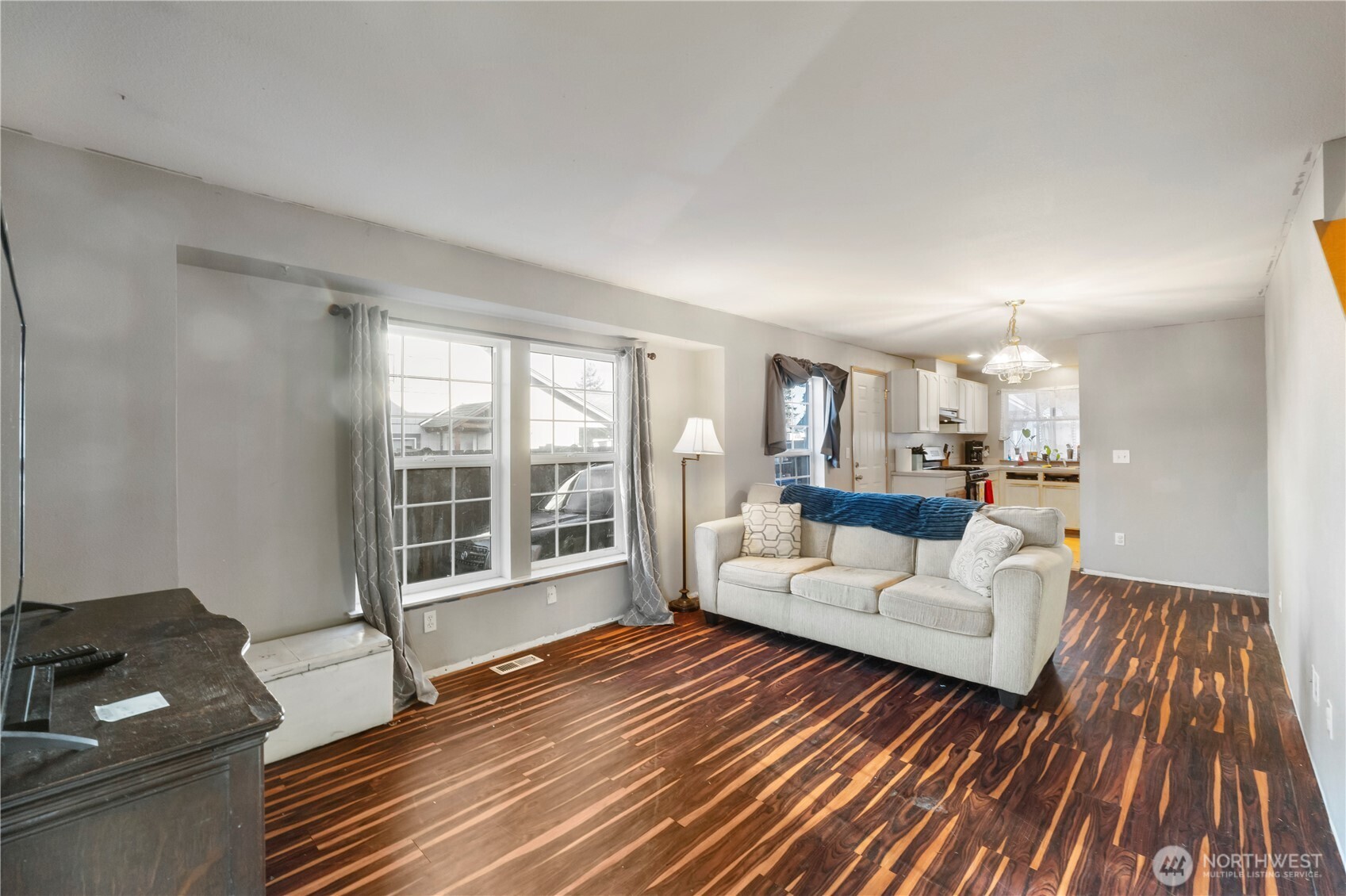 308 Longmire Street NW