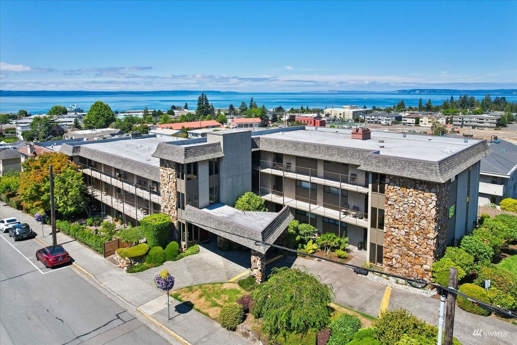 Photo of 655 Main Street #302, Edmonds, WA 98020 (MLS # 1979344)