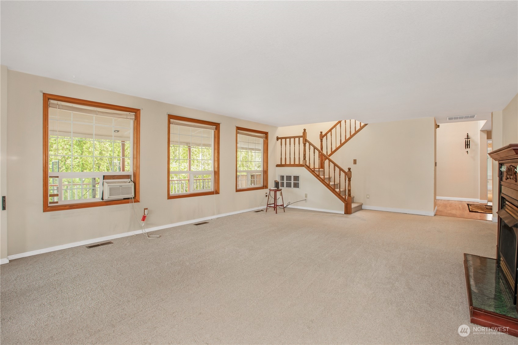 1309 Livingston Street NE