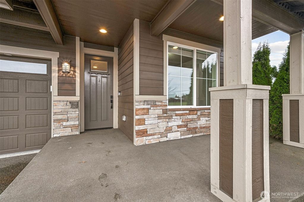 Photo of 111 Love Drive, Enumclaw, WA 98022 (MLS # 2476308)