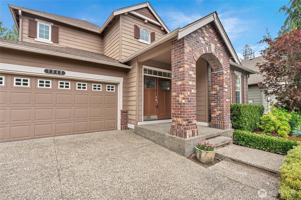 Photo of 7242 Tobermory Circle SW, Port Orchard, WA 98367 (MLS # 2558189)