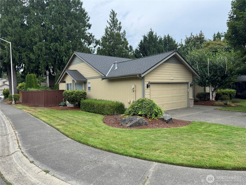 1846 53rd Loop SE