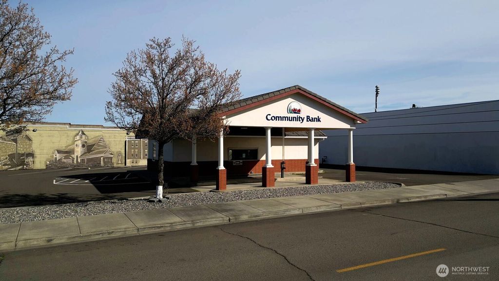Photo of 504 N Main Street, Milton-Freewater, OR 97862 (MLS # 2498451)